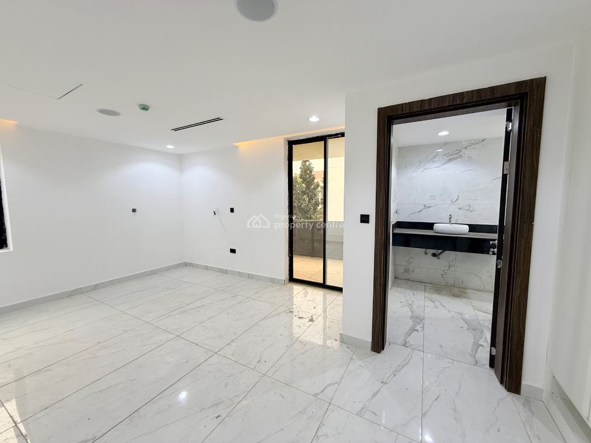 Luxurious 6-bedroom Detached House, Guzape District, Abuja, Detached Duplex for Sale