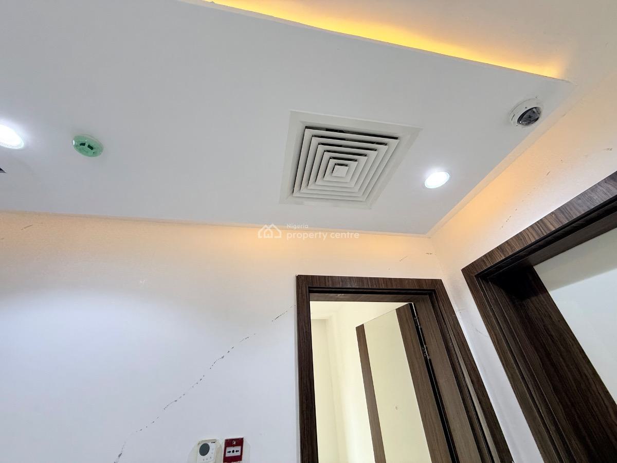 Luxurious 6-bedroom Detached House, Guzape District, Abuja, Detached Duplex for Sale