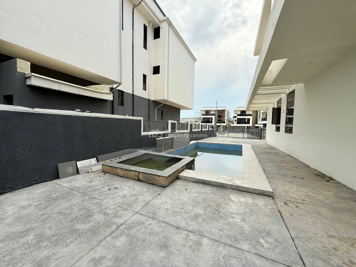 Luxurious 6-bedroom Detached House, Guzape District, Abuja, Detached Duplex for Sale