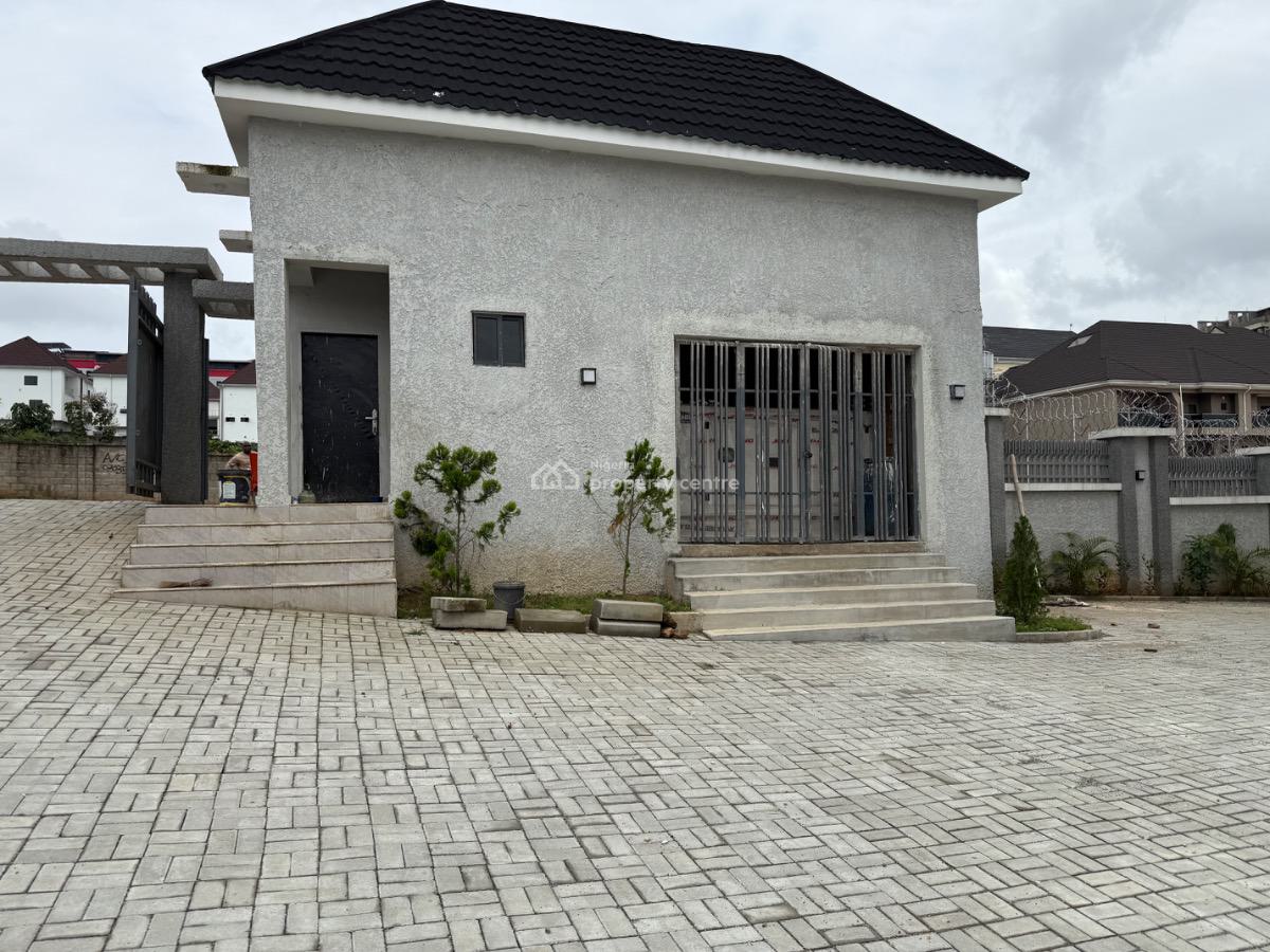 4 Bedroom Terraced House, Guzape District, Abuja, Terraced Duplex for Sale