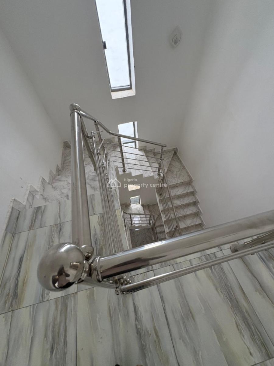 5-bedroom Detached + Bq, Apo, Abuja, Detached Duplex for Sale