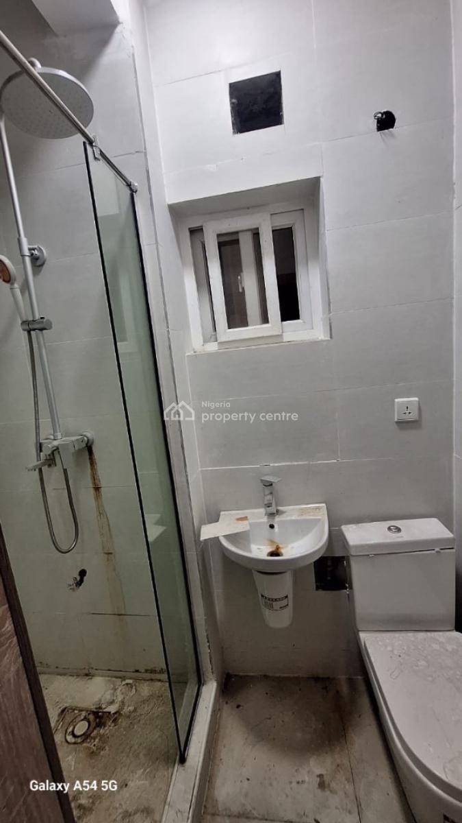 2 Bedroom Flat in a Secured Estate, Northern Foreshore Estate, Lekki, Lagos, Flat / Apartment for Rent