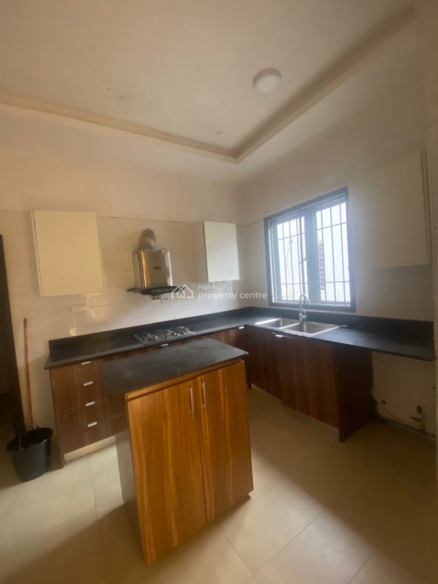 Spacious 3bedroom Apartment with Elevator, By Oral Estate…estate Facing Lekki  Epe/expressway, Lekki Phase 2, Lekki, Lagos, Flat / Apartment for Sale