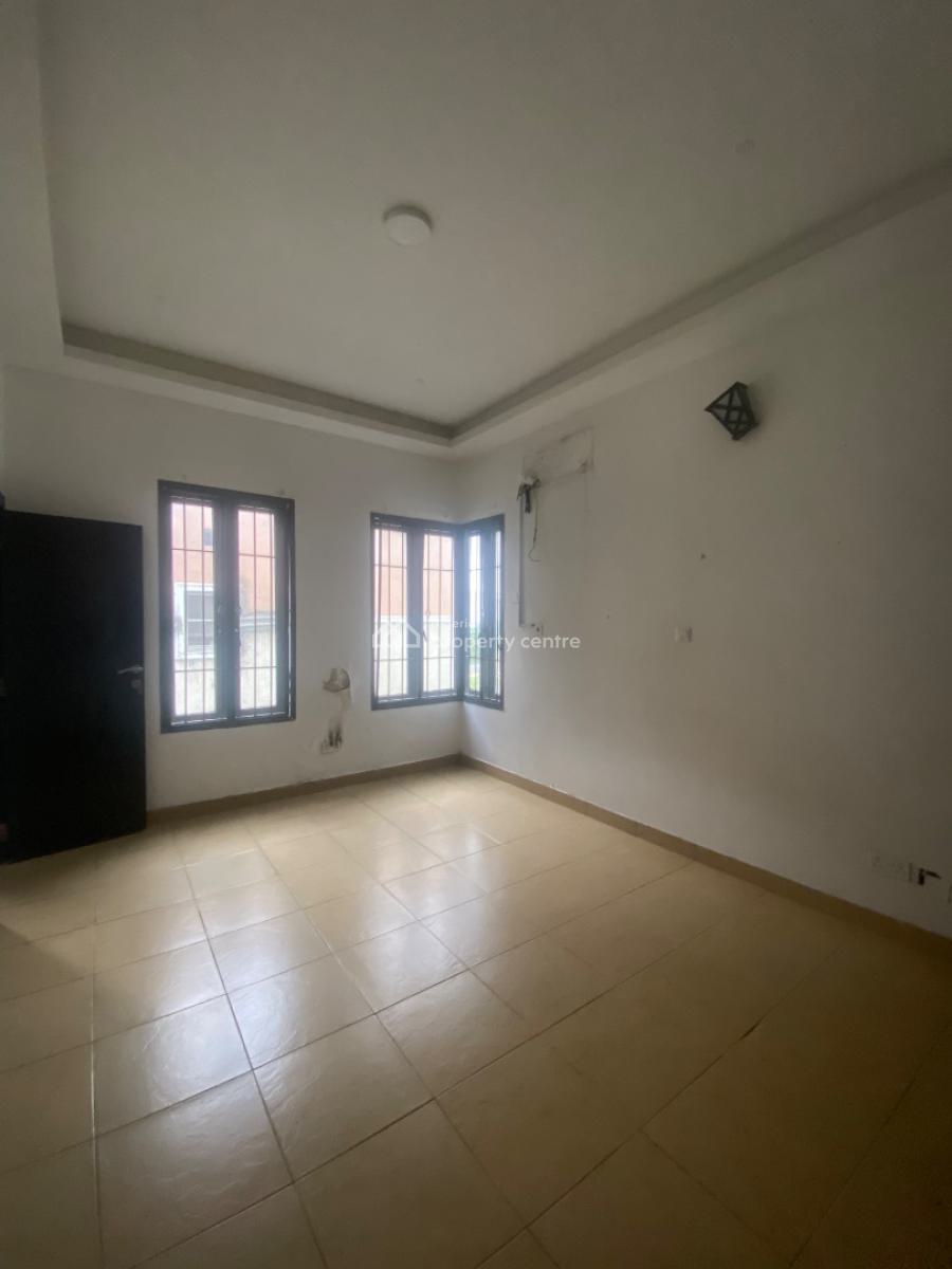 Spacious 3bedroom Apartment with Elevator, By Oral Estate…estate Facing Lekki  Epe/expressway, Lekki Phase 2, Lekki, Lagos, Flat / Apartment for Sale