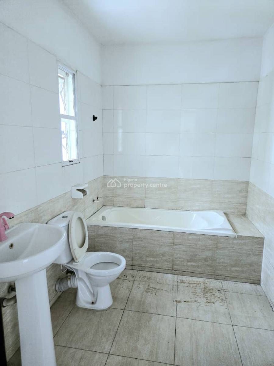 Spacious 4-bedroom Detached House + 2 Rooms Bq, Lekki Phase 1, Lekki, Lagos, Office Space for Rent