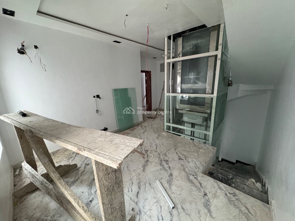 Luxurious 5 Bedrooms Self Compound Townhouse with Private Elevator, Parkview, Ikoyi, Lagos, House for Sale