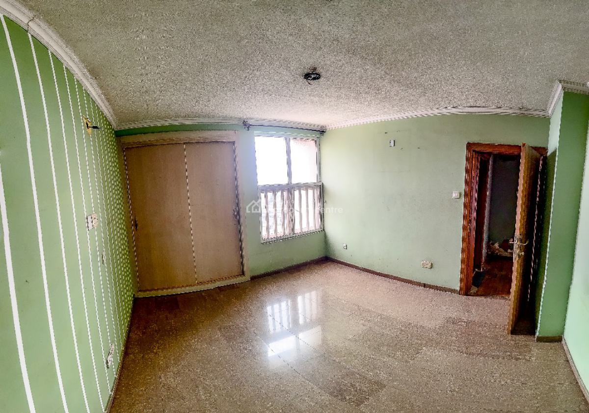 Spacious 3 Bedroom Apartment on The 11th Floor, Eric Moore Towers, Eric Moore Road, Eric Moore, Surulere, Lagos, Flat / Apartment for Sale