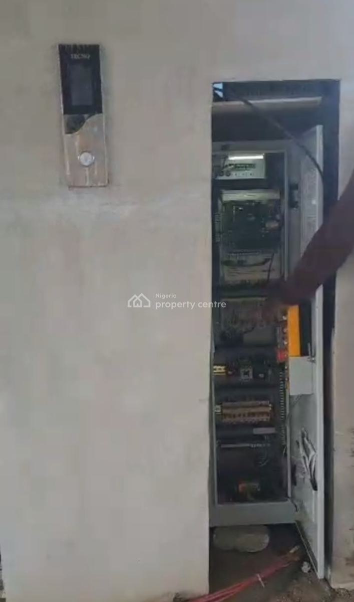 a 163 Roof Top Club and Lounge Space., Jabi, Abuja, Commercial Property for Rent