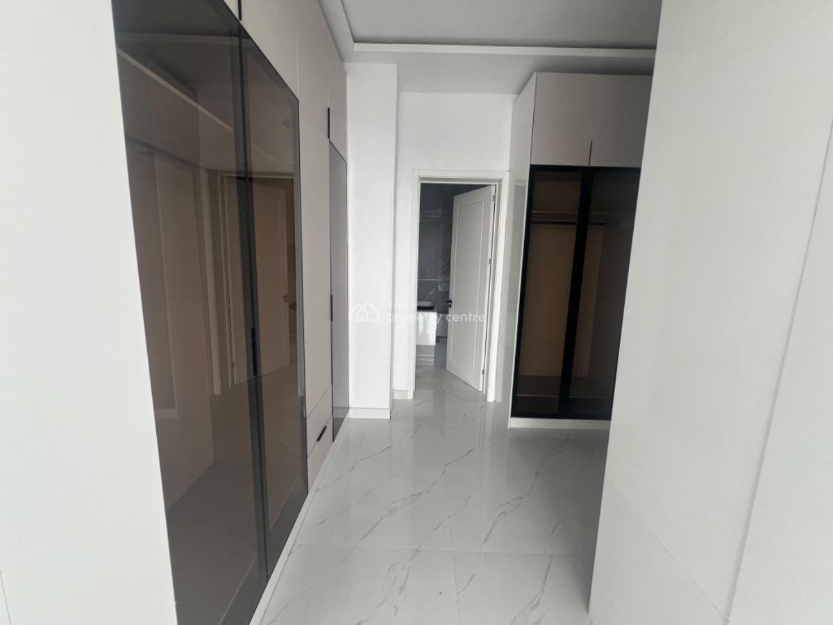Beautiful 6 Bedroom Home on 2 Floors, Chevron Drive, Lekki, Lagos, Detached Duplex for Sale
