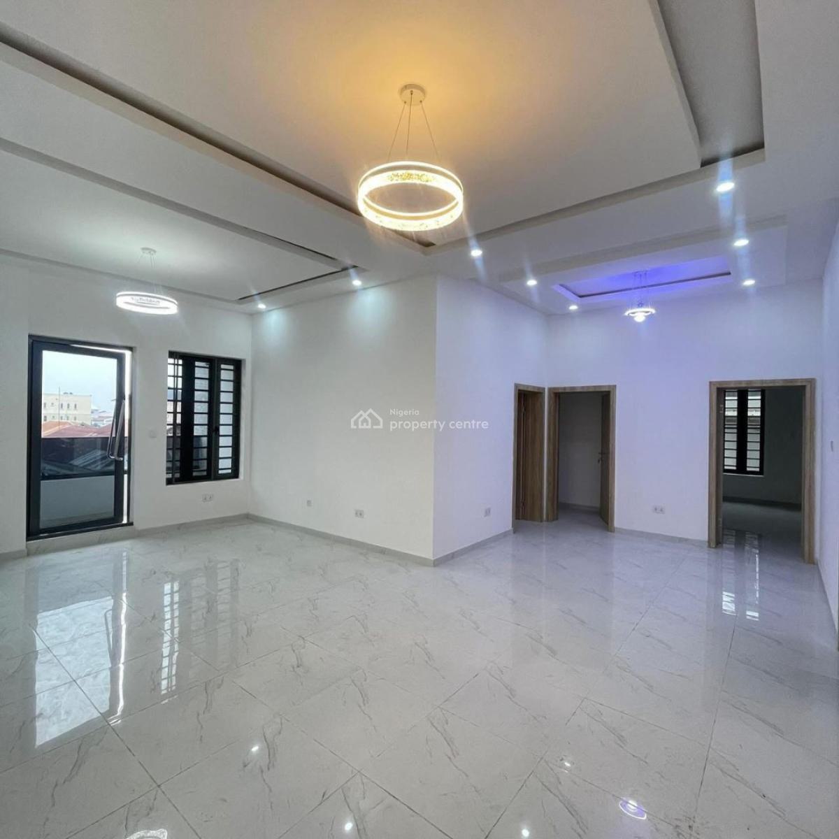 Beautifully Built 3 Bedroom Apartment, Yaba, Lagos, Flat / Apartment for Sale