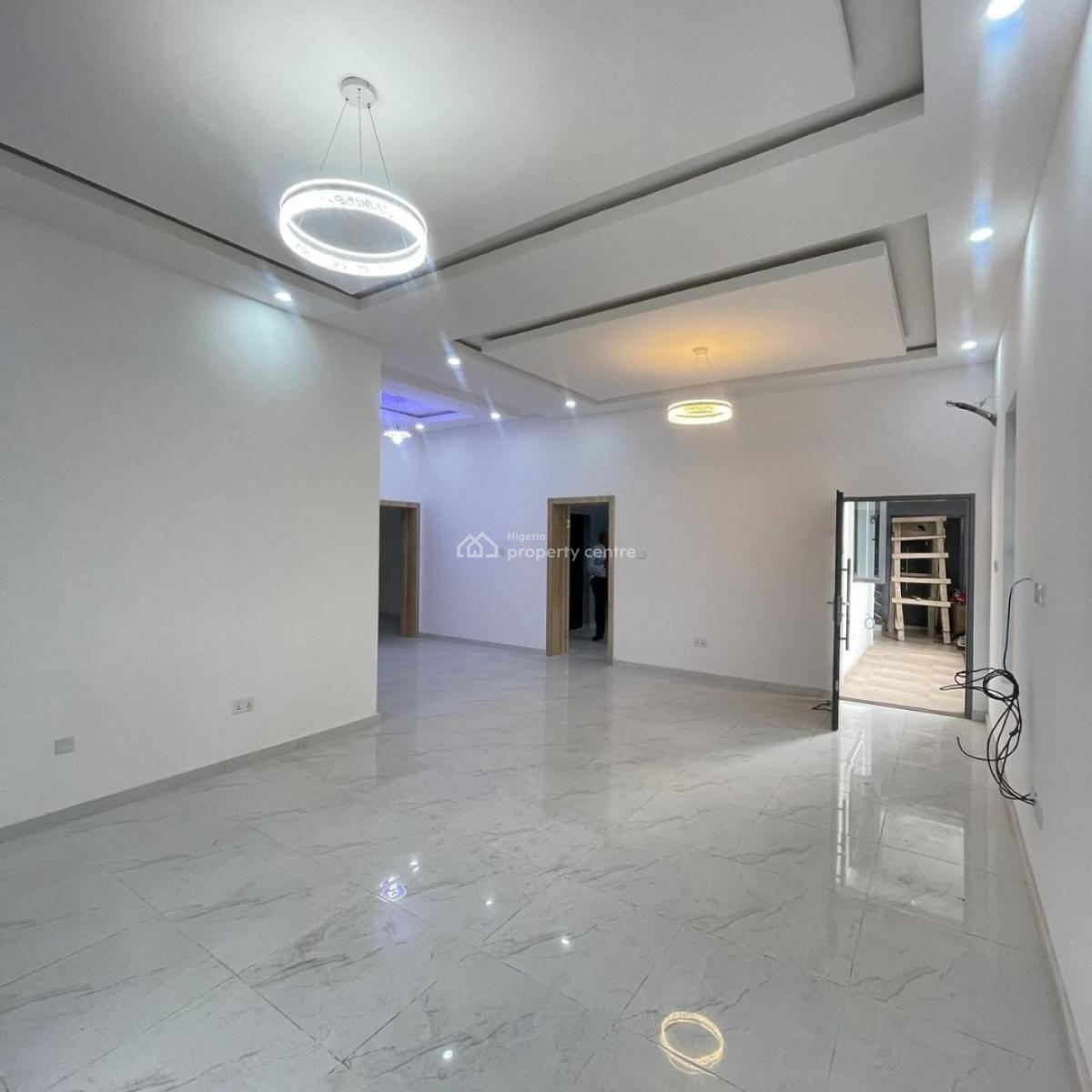 Beautifully Built 3 Bedroom Apartment, Yaba, Lagos, Flat / Apartment for Sale