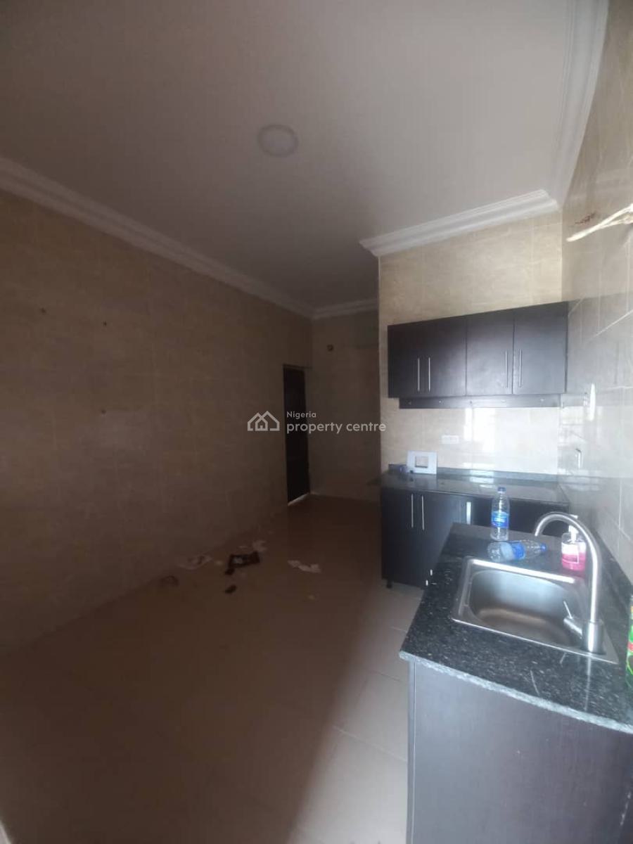 Spacious Fully Serviced Room and Parlor, Off Ologolo Road, Lekki, Lagos, Mini Flat (room and Parlour) for Rent