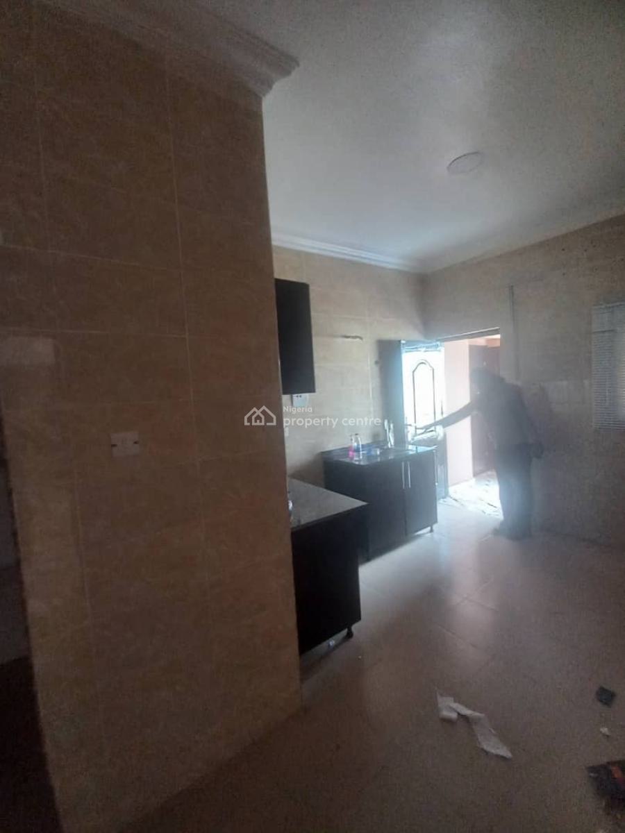 Spacious Fully Serviced Room and Parlor, Off Ologolo Road, Lekki, Lagos, Mini Flat (room and Parlour) for Rent