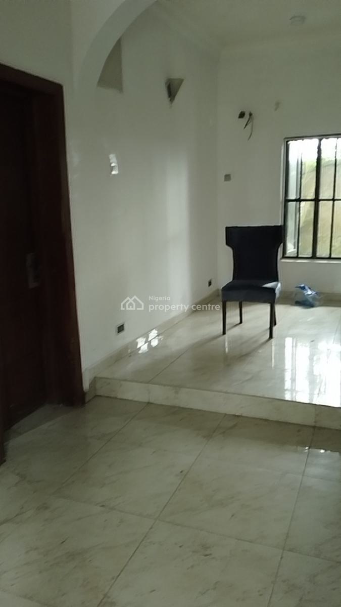 Recently Vacated and Spacious 4 Bedroom Terrace House, Behind Junaith Hotel, Sangotedo, Ajah, Lagos, Terraced Duplex for Rent