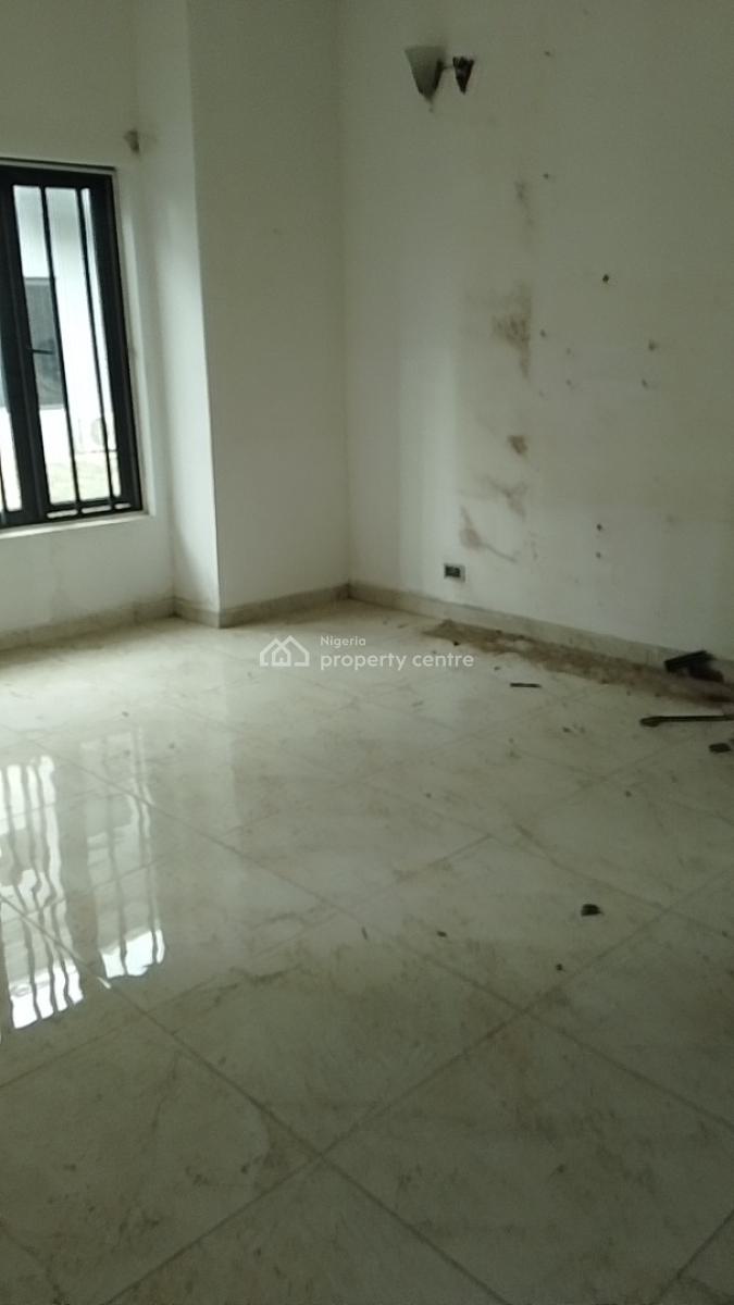 Recently Vacated and Spacious 4 Bedroom Terrace House, Behind Junaith Hotel, Sangotedo, Ajah, Lagos, Terraced Duplex for Rent