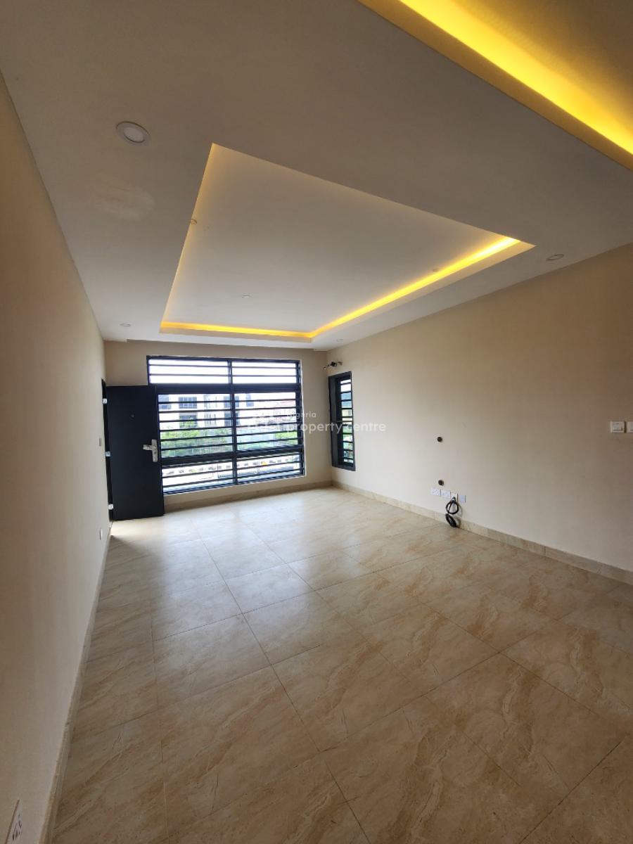 Fully Serviced 3 Bedroom Apartment W/ Bq & Elevator Good for Airbnb, Lekki Phase 1, Lekki, Lagos, Flat / Apartment for Sale
