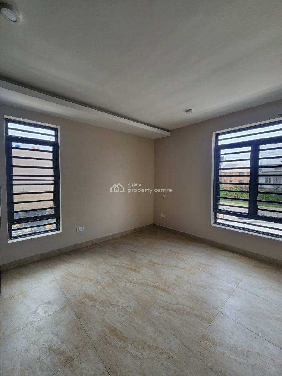 Fully Serviced 3 Bedroom Apartment W/ Bq & Elevator Good for Airbnb, Lekki Phase 1, Lekki, Lagos, Flat / Apartment for Sale