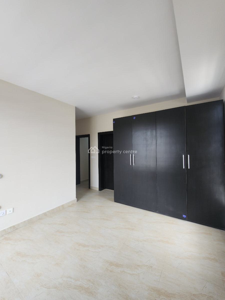 Fully Serviced 3 Bedroom Apartment W/ Bq & Elevator Good for Airbnb, Lekki Phase 1, Lekki, Lagos, Flat / Apartment for Sale
