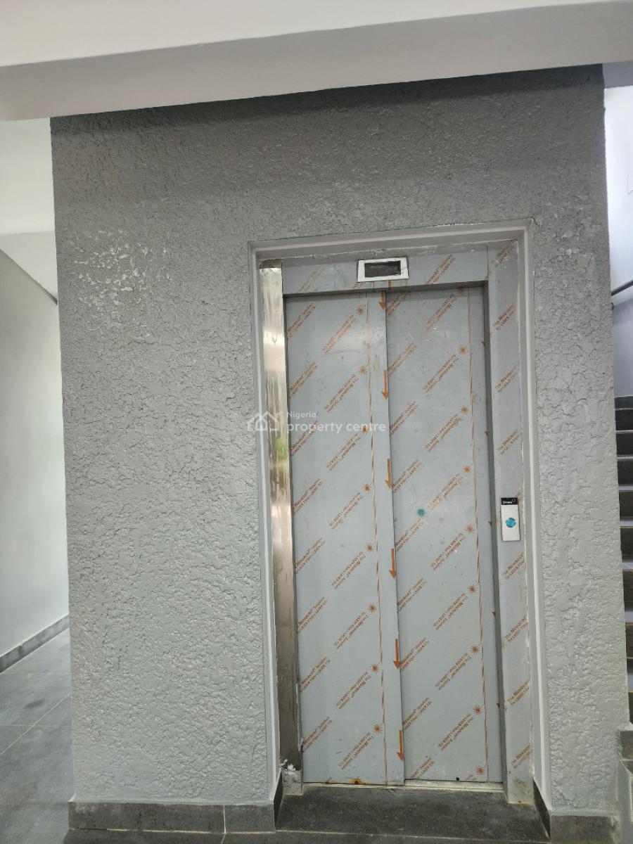 Fully Serviced 3 Bedroom Apartment W/ Bq & Elevator Good for Airbnb, Lekki Phase 1, Lekki, Lagos, Flat / Apartment for Sale