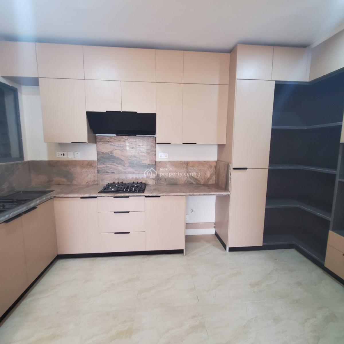 Exquisite 3 Bedroom Apartment with a Bq, Lekki Phase 1, Lekki, Lagos, Flat / Apartment for Sale