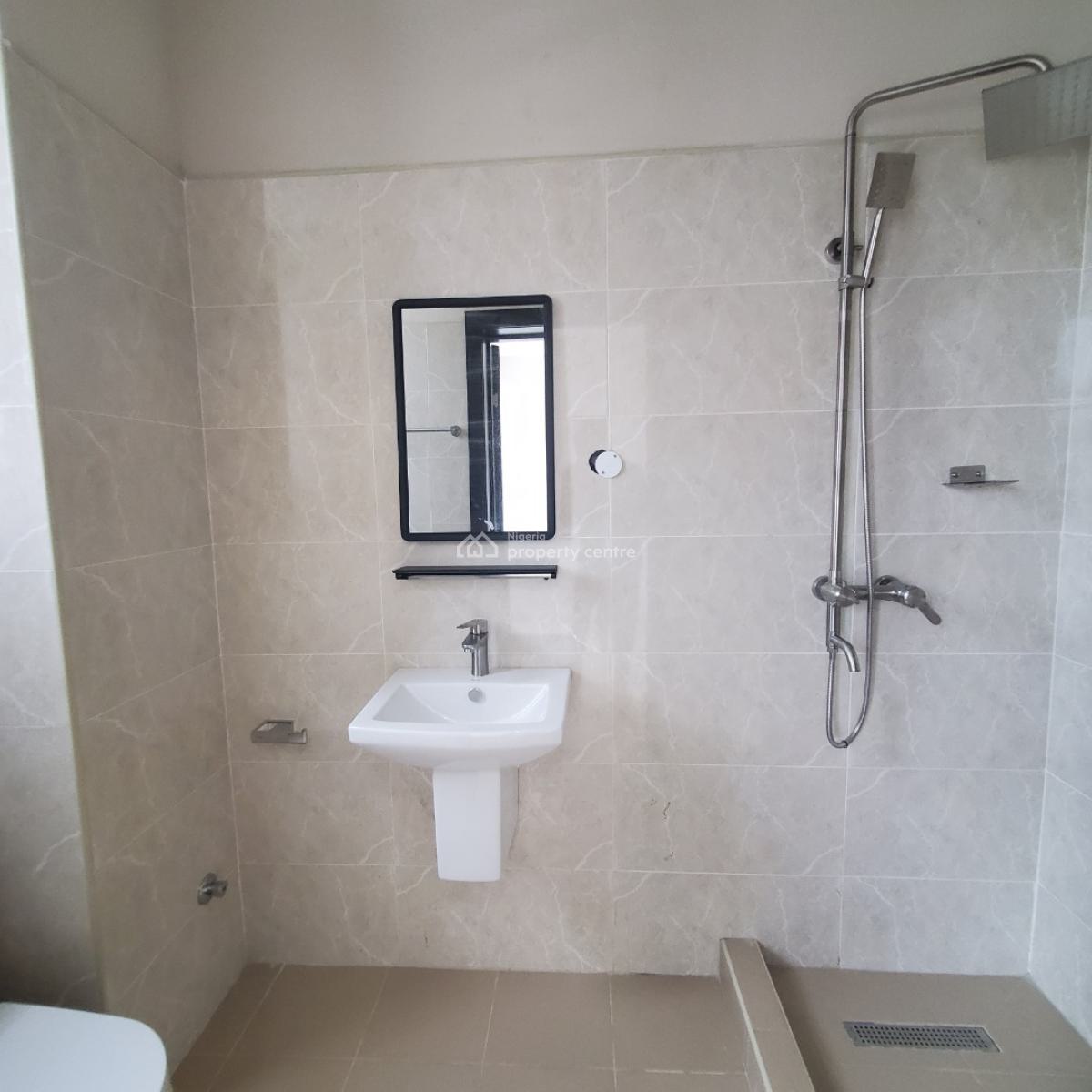 Exquisite 3 Bedroom Apartment with a Bq, Lekki Phase 1, Lekki, Lagos, Flat / Apartment for Sale