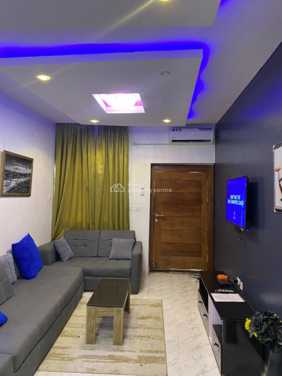Nicely Furnished 2 Bedroom Apartment, Maryland, Lagos, Flat / Apartment Short Let