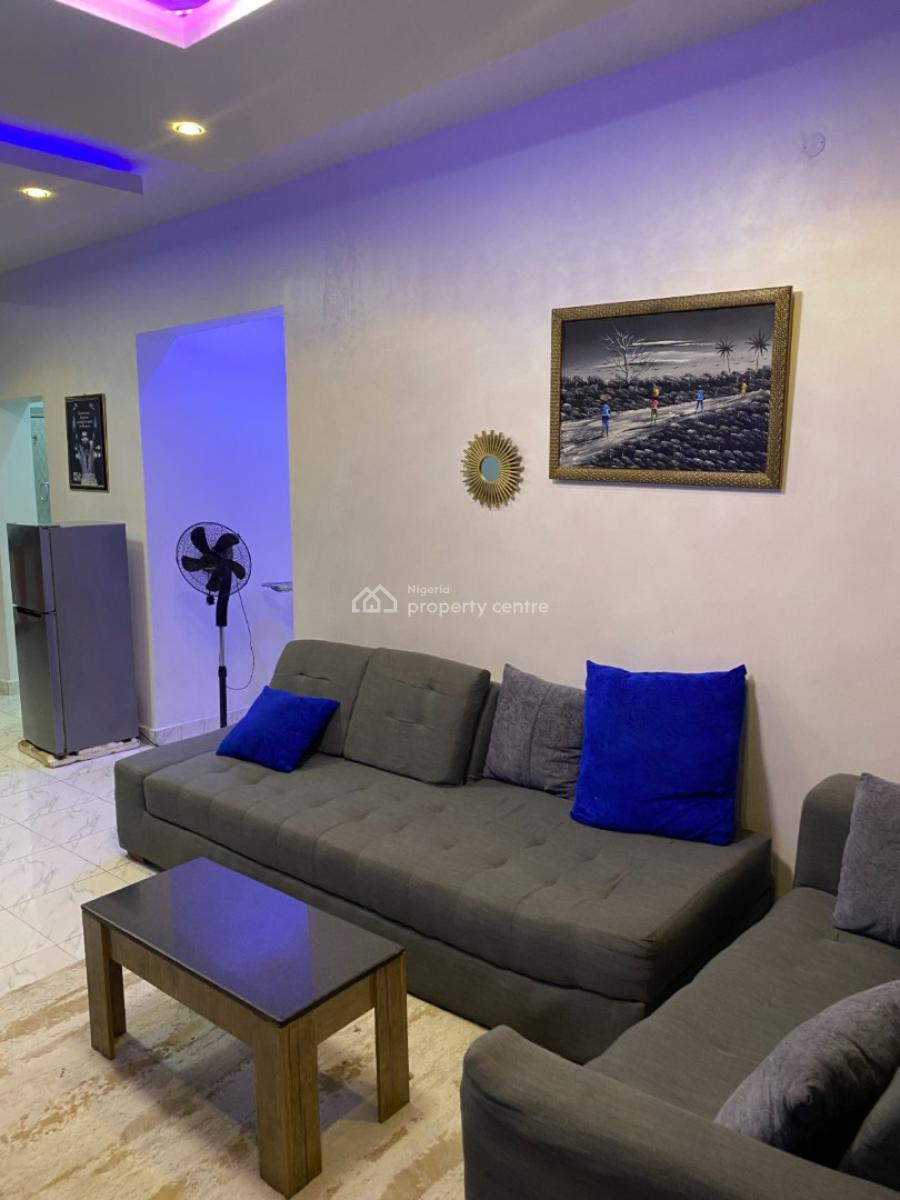 Nicely Furnished 2 Bedroom Apartment, Maryland, Lagos, Flat / Apartment Short Let