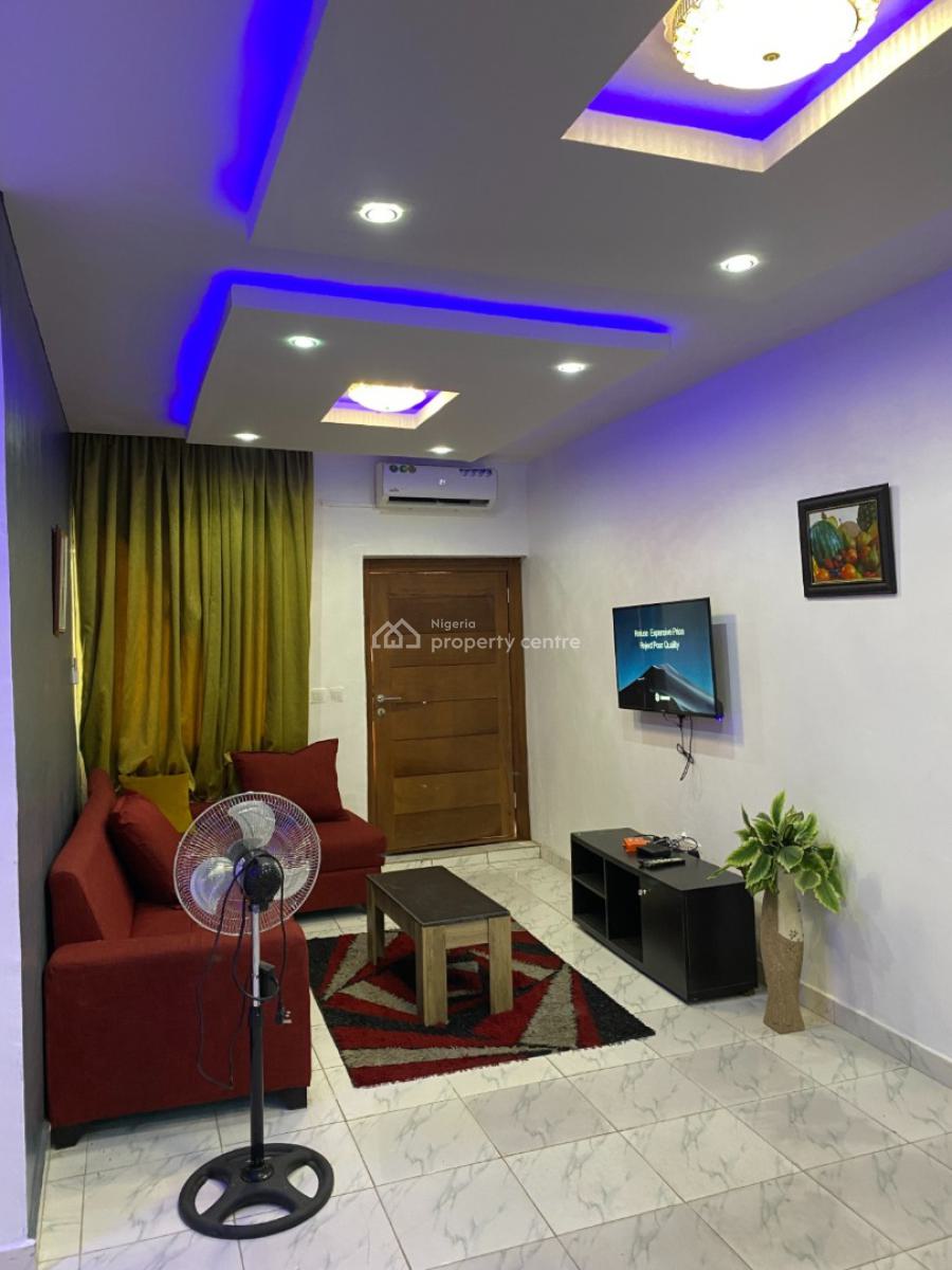 Nicely Furnished 2 Bedroom Apartment, Maryland, Lagos, Flat / Apartment Short Let
