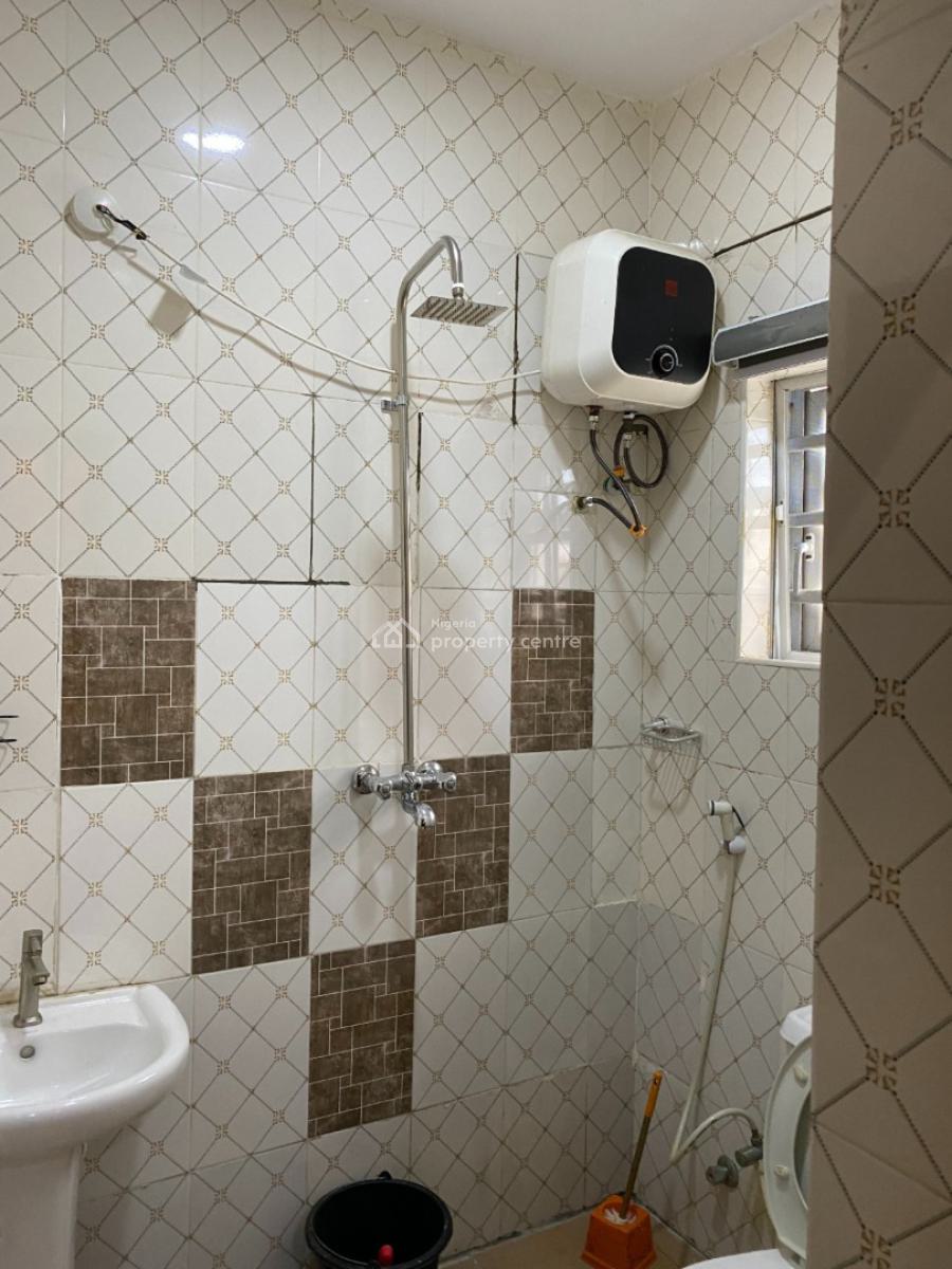 Nicely Furnished 2 Bedroom Apartment, Maryland, Lagos, Flat / Apartment Short Let