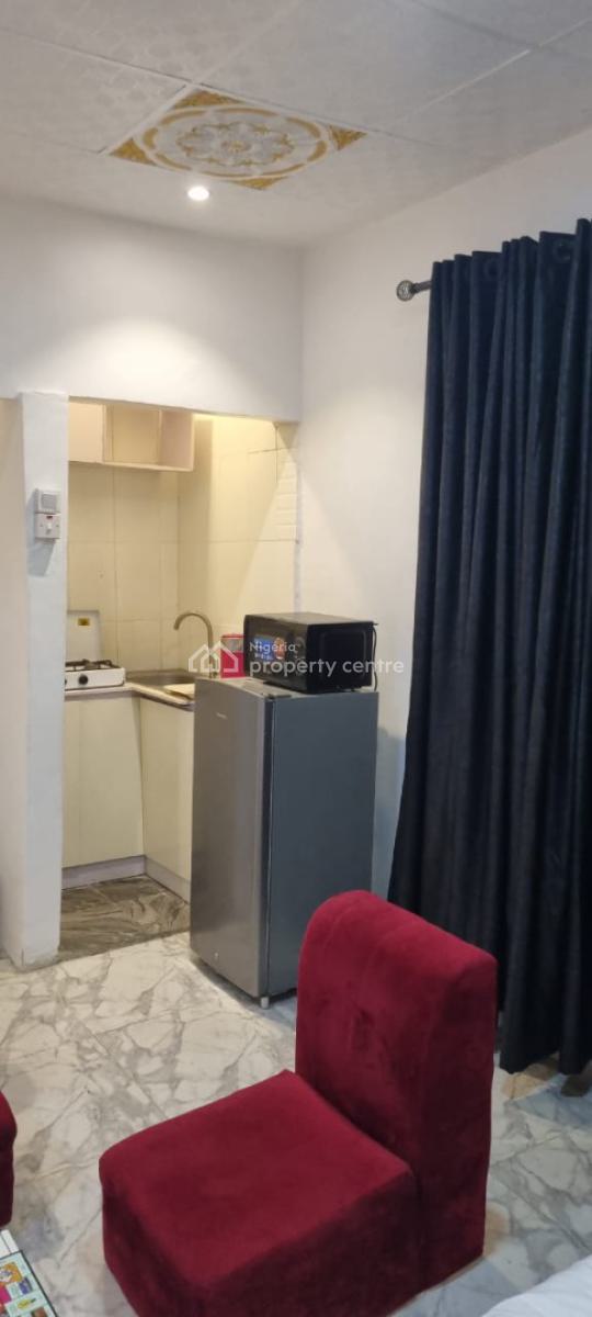 Nicely Furnished Studio Apartment, Lekki, Lagos, Flat / Apartment Short Let