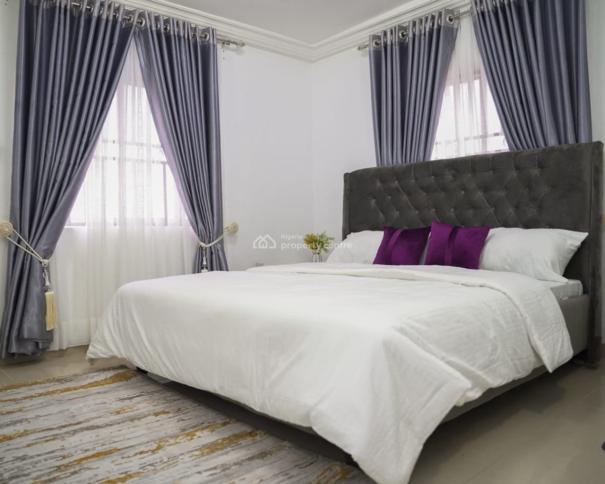 Nicely Furnished 3 Bedrooms Apartment, Maryland, Lagos, Flat / Apartment Short Let