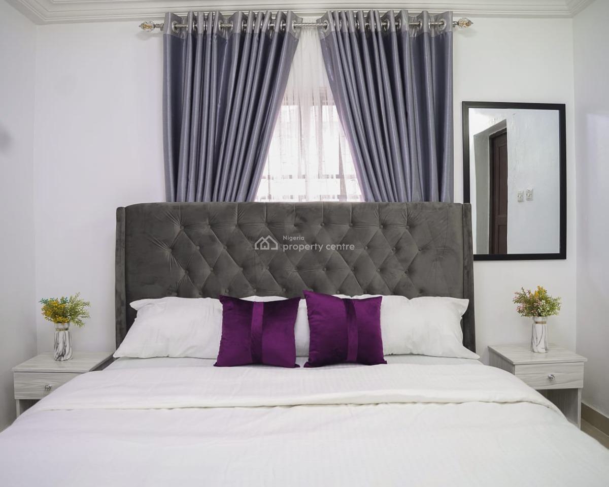 Nicely Furnished 3 Bedrooms Apartment, Maryland, Lagos, Flat / Apartment Short Let