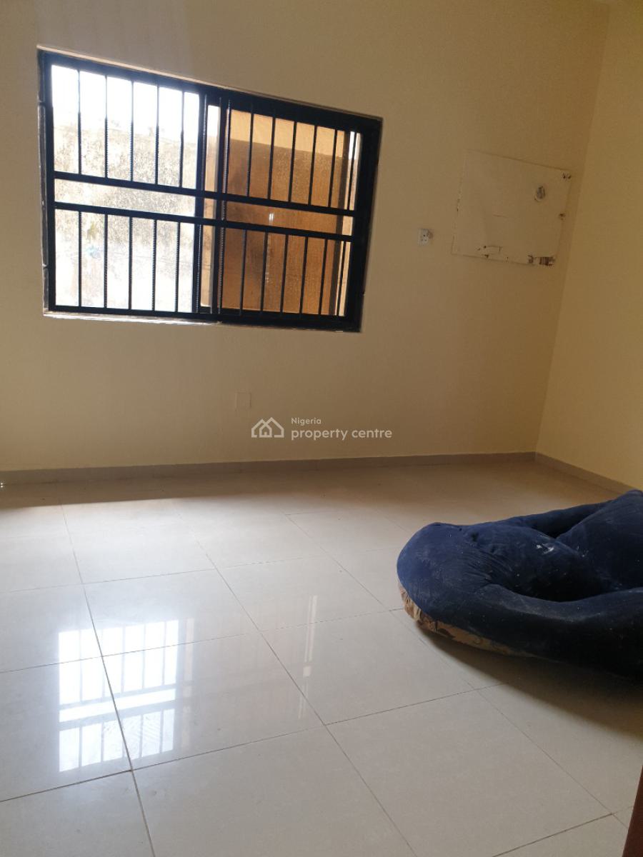Spacious 3bedroom Flat, Atlantic View Estate New Road Alpha, Lekki, Lagos, Flat / Apartment for Rent