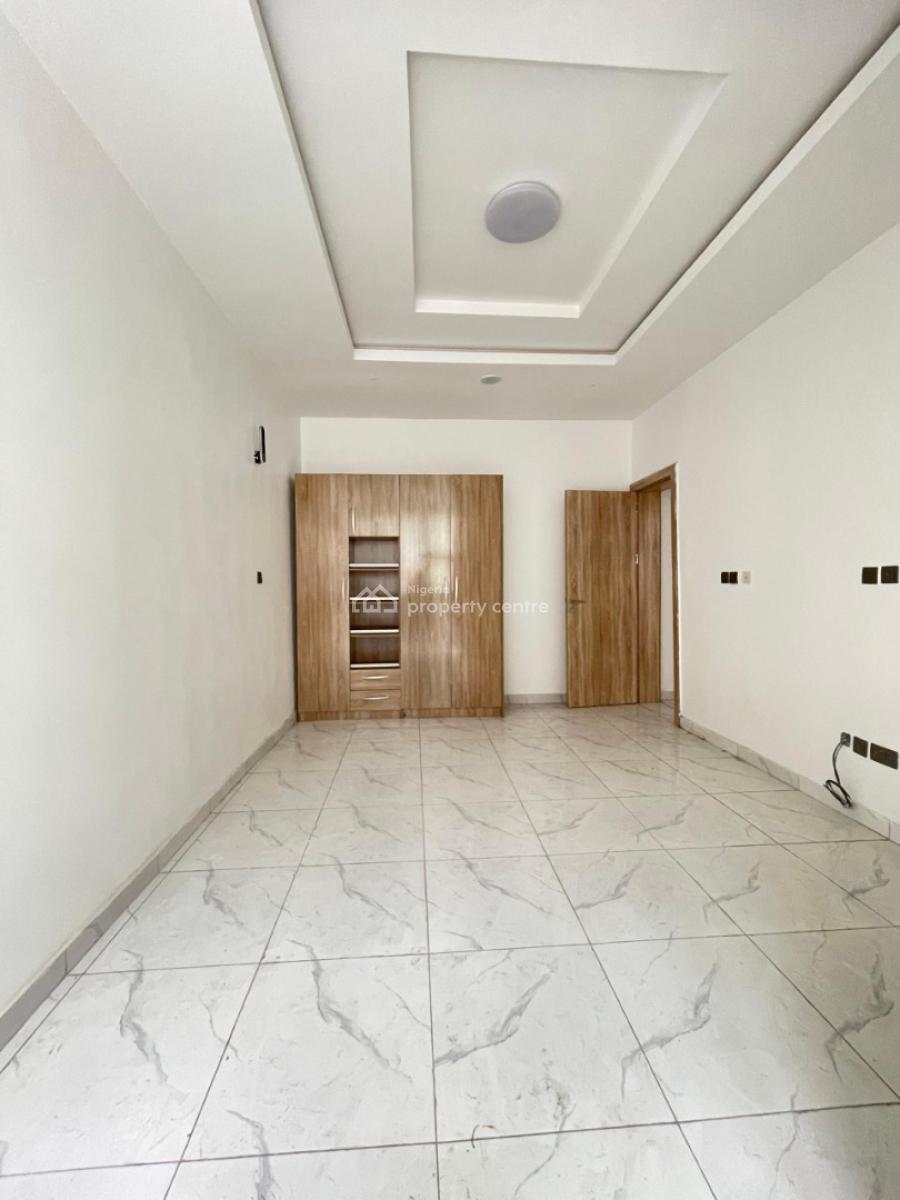 Spacious Fully Serviced 1 Bedroom Apartment with Swimming Pool, Igbo Efon, Lekki, Lagos, Flat / Apartment for Sale