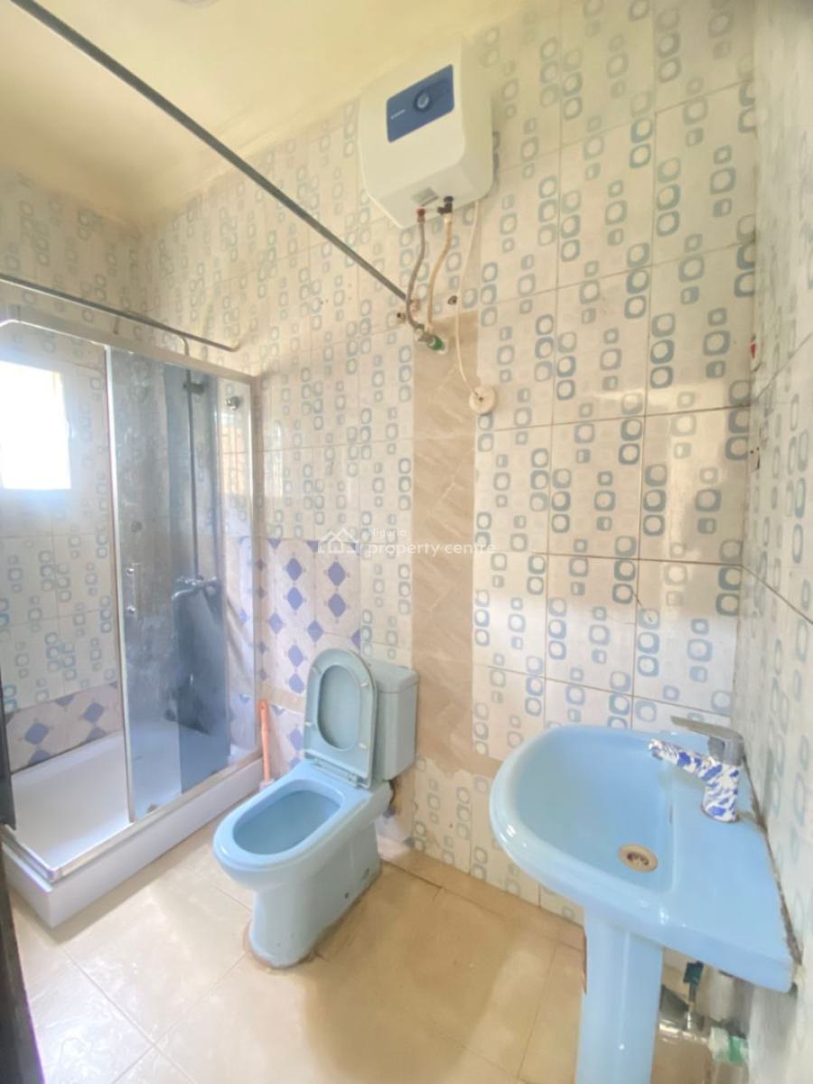 Nice 2 Bedroom Apartment, Lekki Scheme 2, Off, Ogombo, Ajah, Lagos, Flat / Apartment for Rent