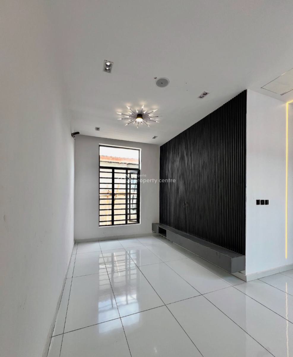 Luxurious 5 Bedroom Fully Detached with Swimming Pool, 4 Cars Space, Secure Estate at Ikota Lekki, Ikota, Lekki, Lagos, Detached Duplex for Sale