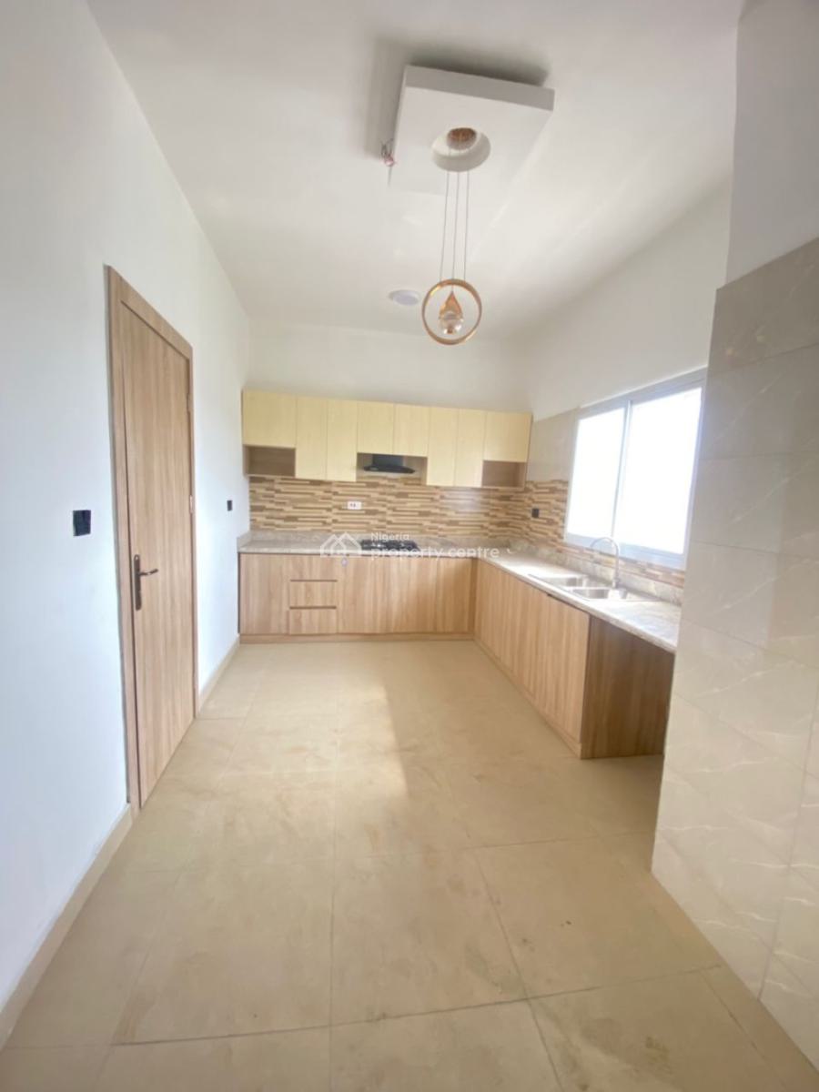 Exquisitely Built 1 Bedroom Flat, Mobil Road, Lekki, Lagos, Flat / Apartment for Rent