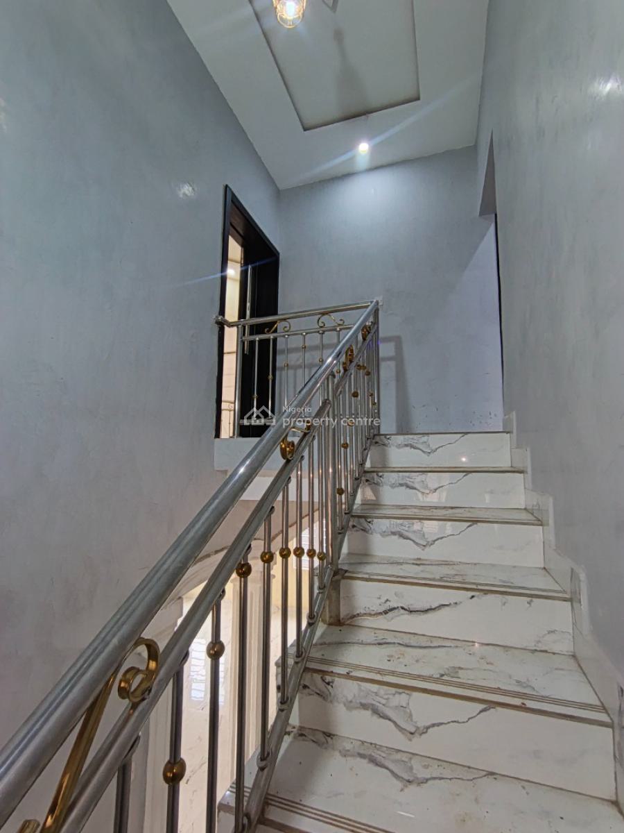 4 Bedroom Duplex, Elepe Ijede Road, Ikorodu, Lagos, Detached Duplex for Rent