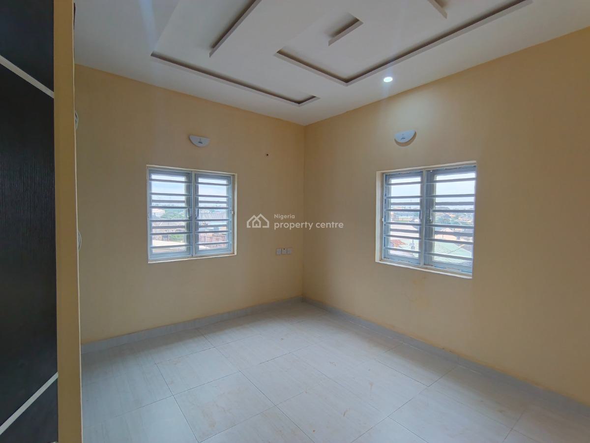 4 Bedroom Duplex, Elepe Ijede Road, Ikorodu, Lagos, Detached Duplex for Rent