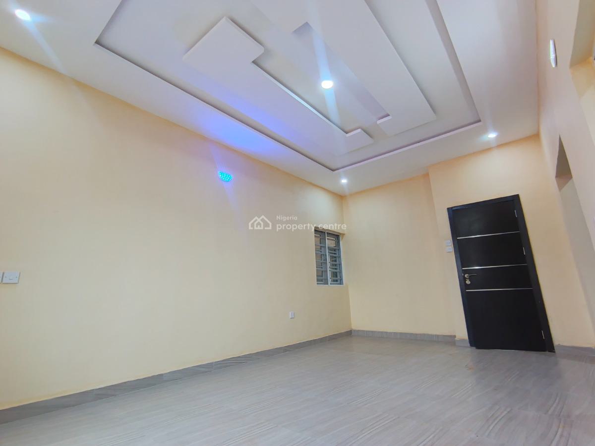 4 Bedroom Duplex, Elepe Ijede Road, Ikorodu, Lagos, Detached Duplex for Rent