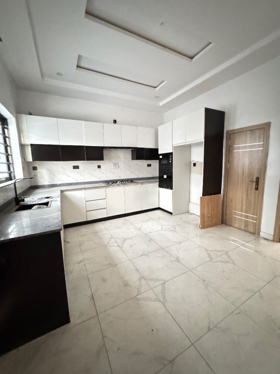 5 Bedroom Detached Duplex with Bq, Ologolo, Lekki, Lagos, Detached Duplex for Sale