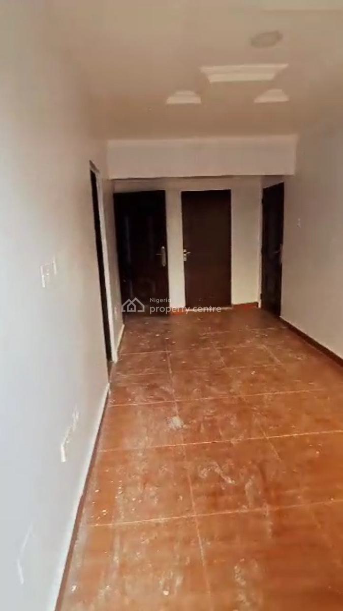 Well Renovated Mini Pent Apartment, Off Alpha Beach, Lekki, Lagos, Mini Flat (room and Parlour) for Rent