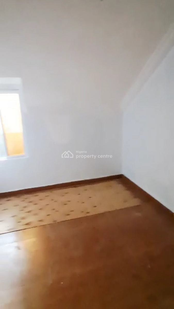 Well Renovated Mini Pent Apartment, Off Alpha Beach, Lekki, Lagos, Mini Flat (room and Parlour) for Rent