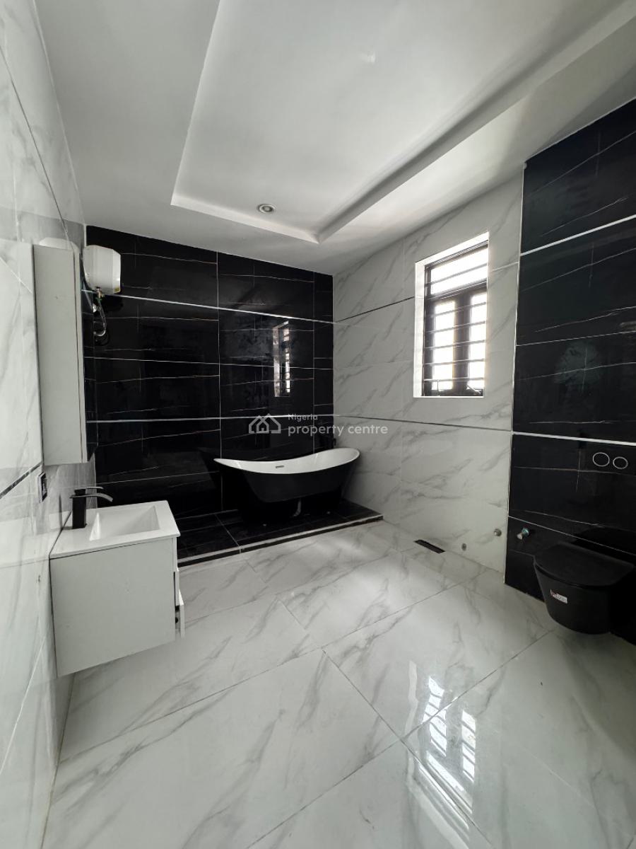 5 Bedroom Detached House with Rooftop Gym and Pool, Lekki, Lagos, Detached Duplex for Sale