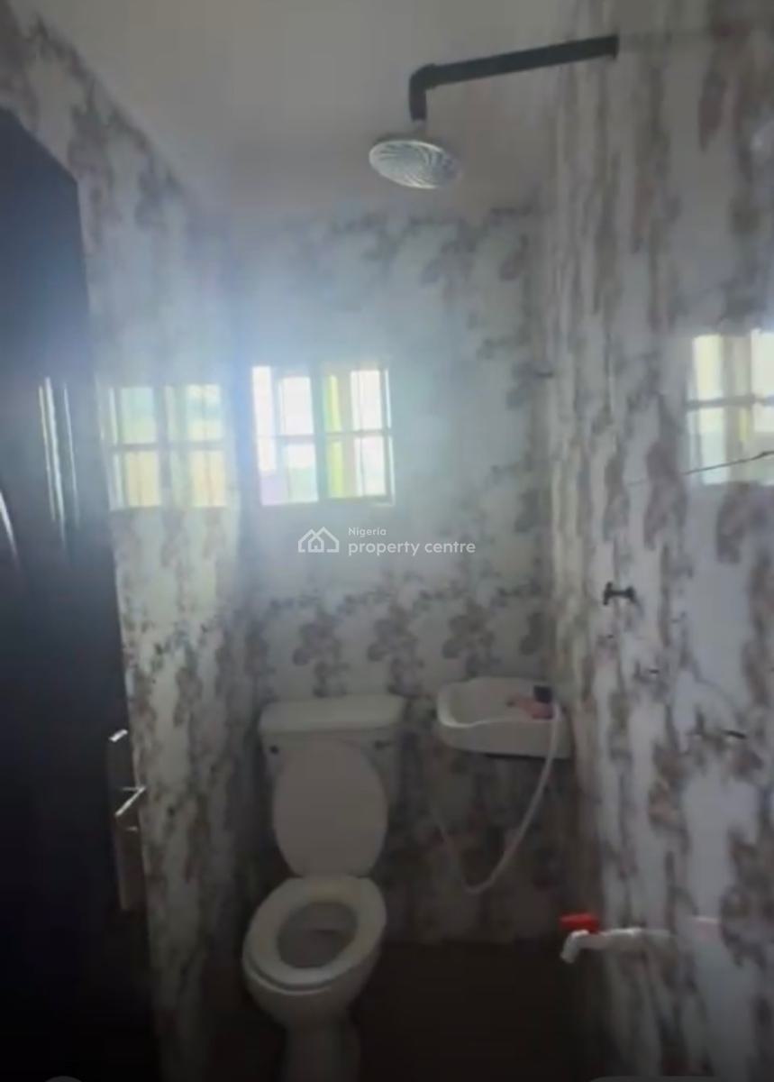 Lovely 2 Bedroom Flat, Aguda, Surulere, Lagos, Flat / Apartment for Rent