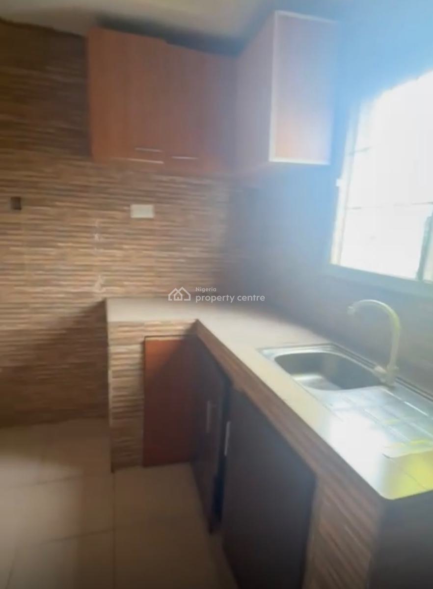Lovely 2 Bedroom Flat, Aguda, Surulere, Lagos, Flat / Apartment for Rent