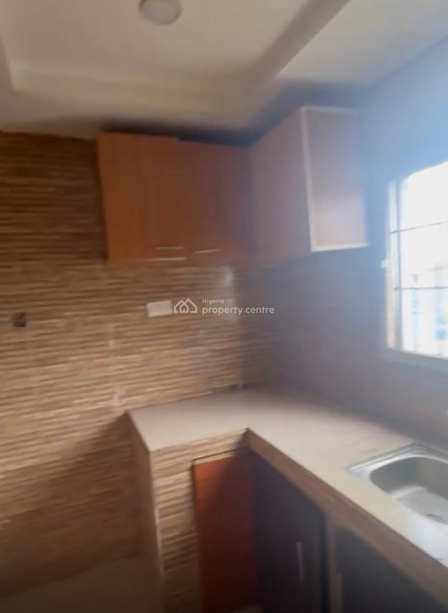 Lovely 2 Bedroom Flat, Aguda, Surulere, Lagos, Flat / Apartment for Rent