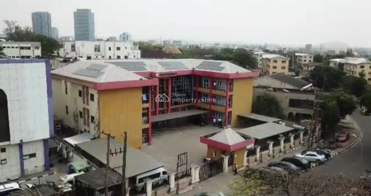 Exquisite 37 Rooms All Ensuites Plaza, Zone 1, Wuse, Abuja, Plaza / Complex / Mall for Sale