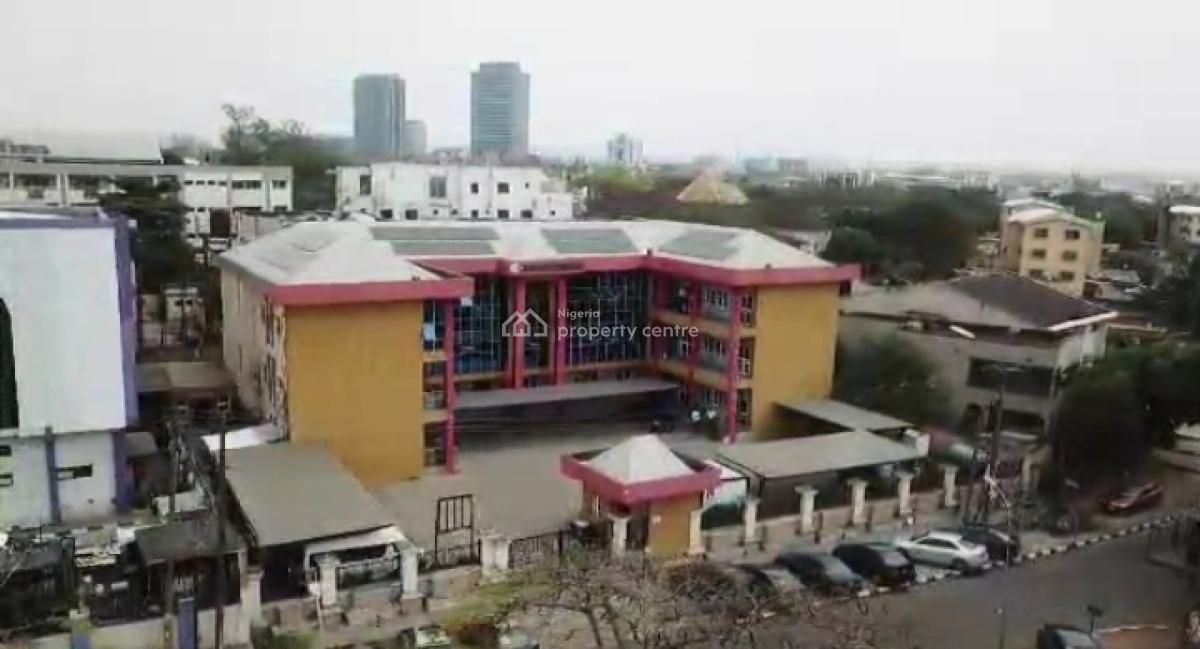 Exquisite 37 Rooms All Ensuites Plaza, Zone 1, Wuse, Abuja, Plaza / Complex / Mall for Sale