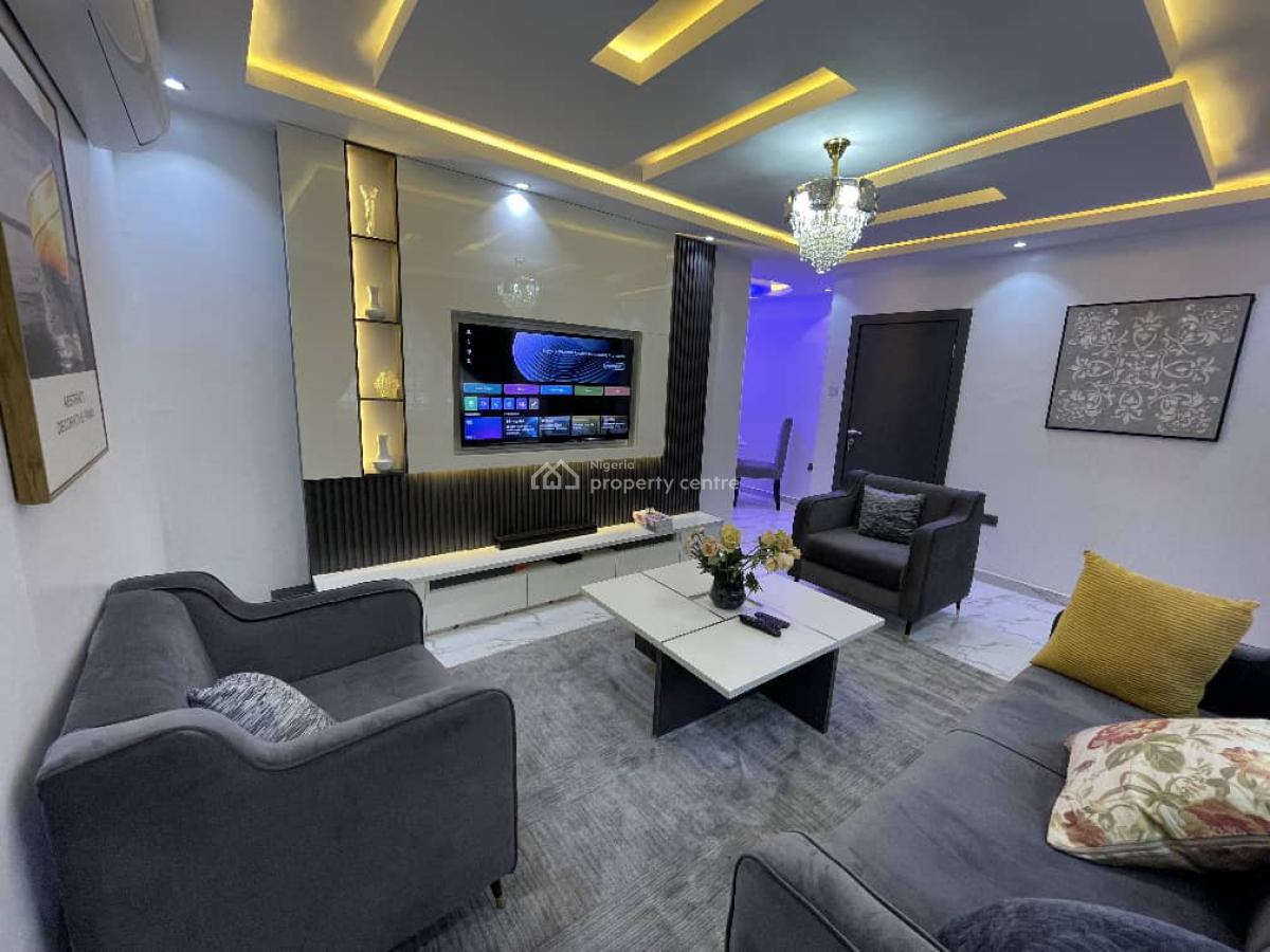 Luxurious Homeworth Spaces, Tinuola Close, Animashaun Bus Stop, Akowonjo, Egbeda, Alimosho, Lagos, Flat / Apartment Short Let